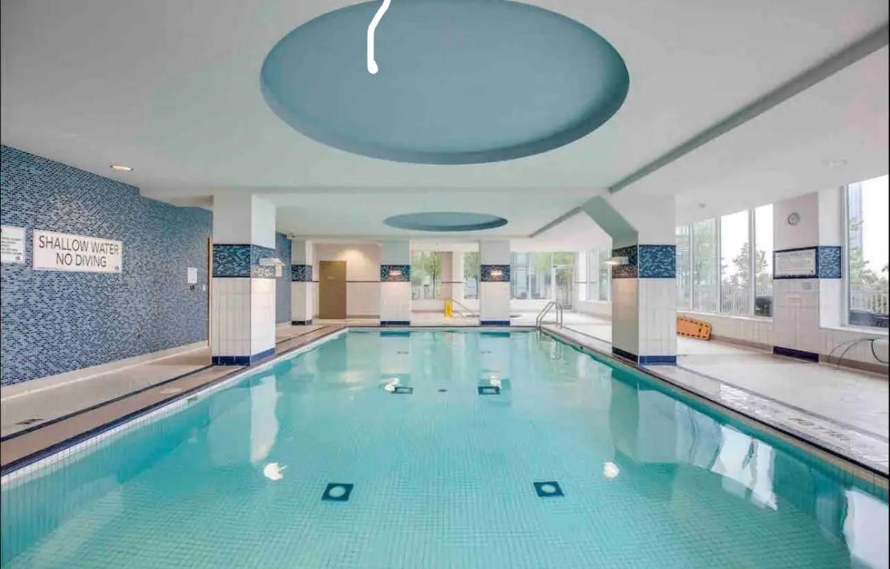 Ultra Luxurious 2.5 Bedroom 2 Full Bathroom 1 Parking Condo Near Sq1 Striking Views Mississauga Ngoại thất bức ảnh