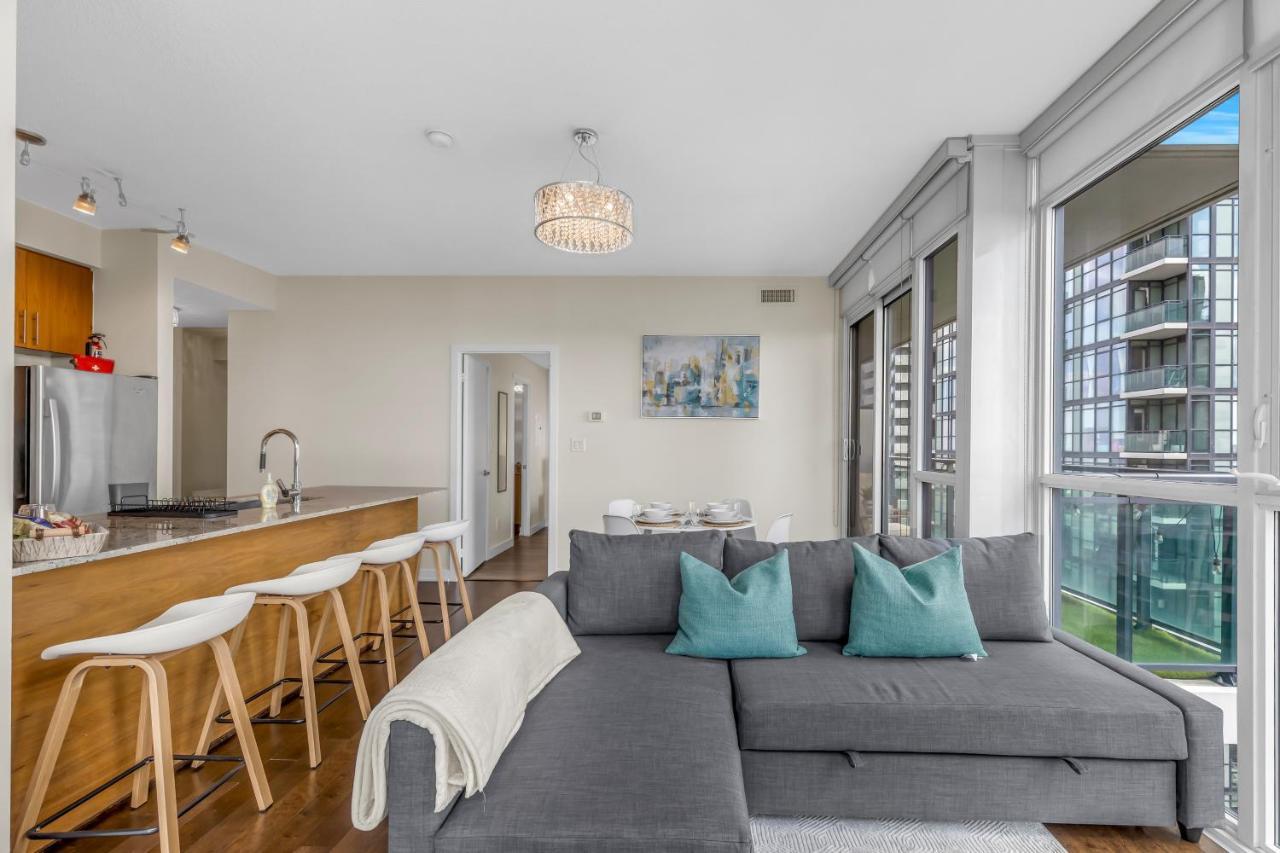Ultra Luxurious 2.5 Bedroom 2 Full Bathroom 1 Parking Condo Near Sq1 Striking Views Mississauga Ngoại thất bức ảnh