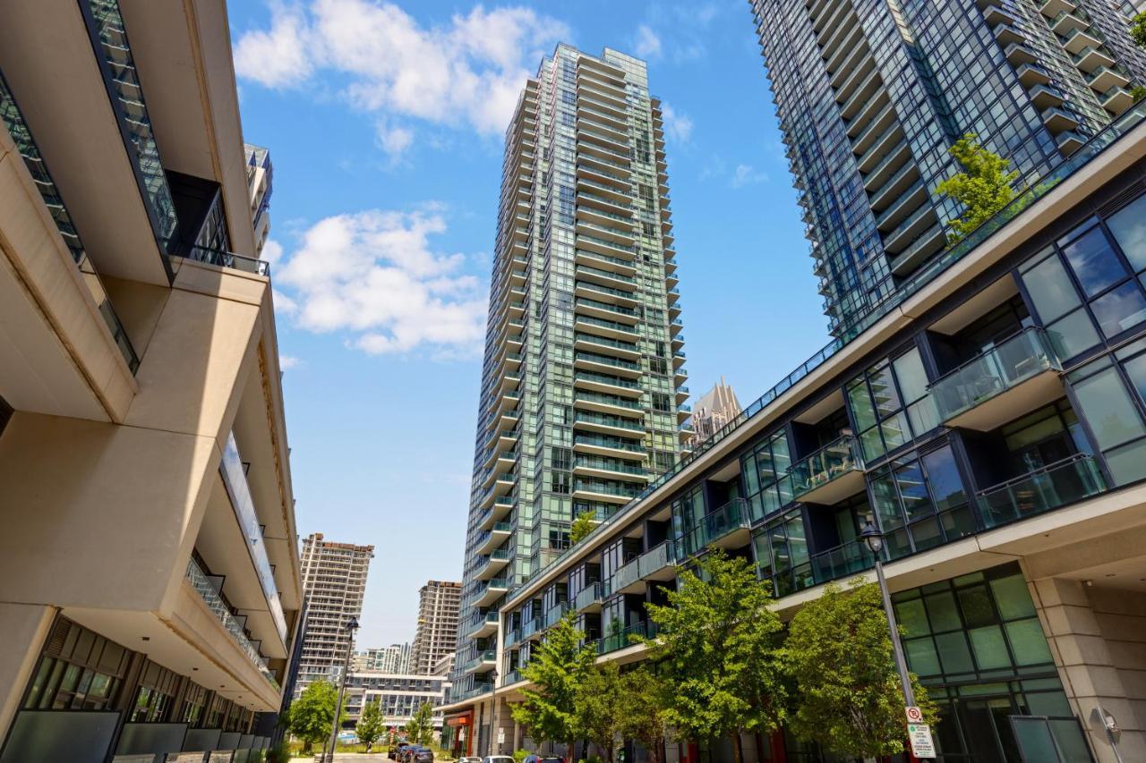 Ultra Luxurious 2.5 Bedroom 2 Full Bathroom 1 Parking Condo Near Sq1 Striking Views Mississauga Ngoại thất bức ảnh